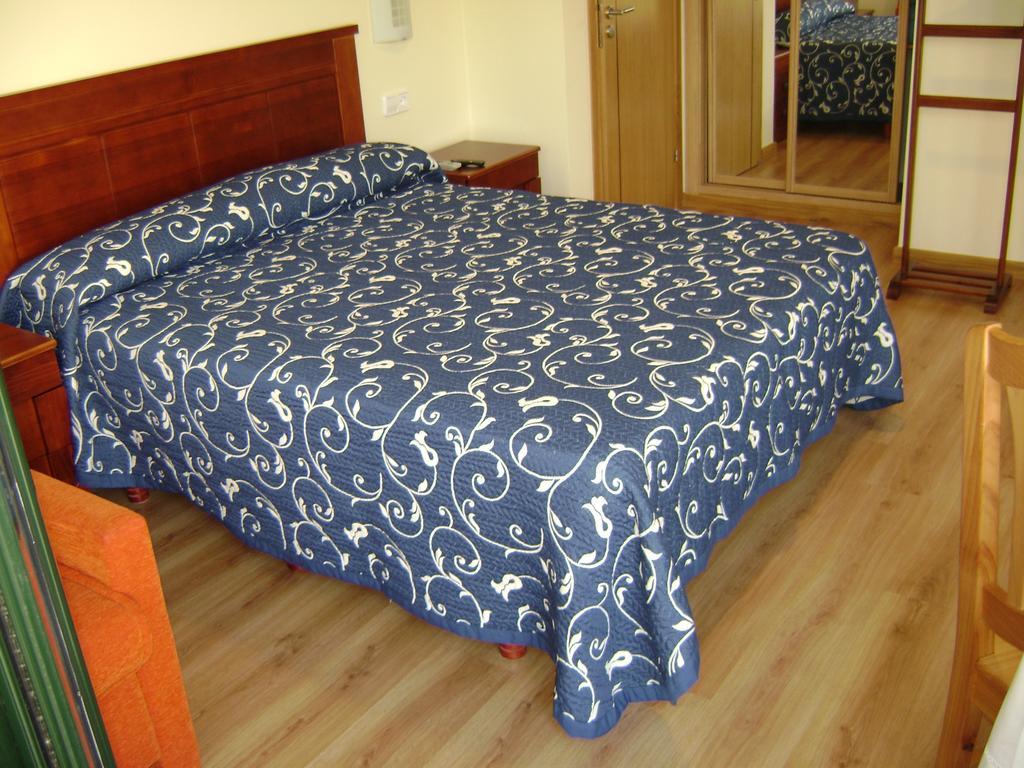 Hostal Santa Baia Ribadumia Zimmer foto